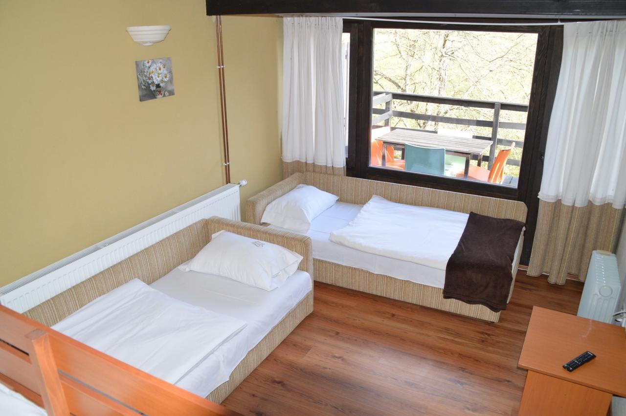 Bungalows Plivsko Jezero Jajce Eksteriør bilde